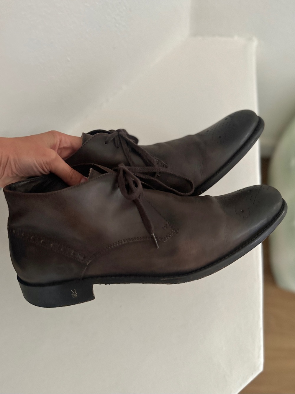 JOHN VARVATOS Men’s Leather Chukka Boots Brown Size 11